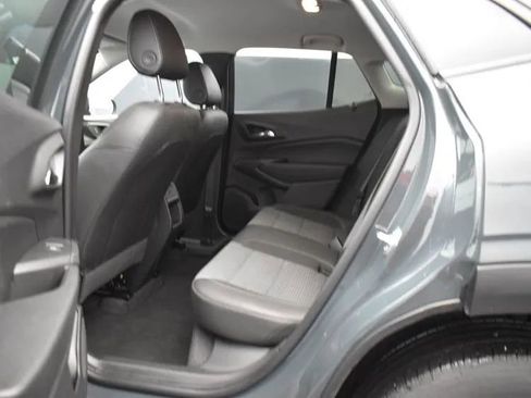 Used 2025 Chevrolet Trax LT image 15