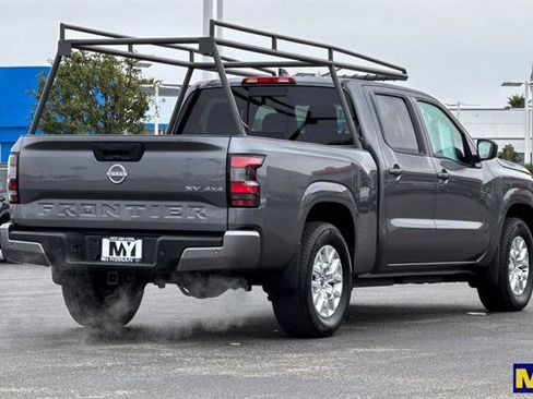 Used 2024 Nissan Frontier SV w/ Technology Package image 4