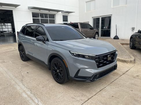 Used 2024 Honda CR-V Sport Touring image 4