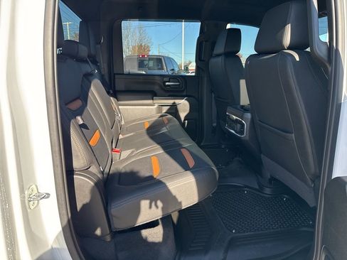 Used 2022 GMC Sierra 2500 AT4 image 25