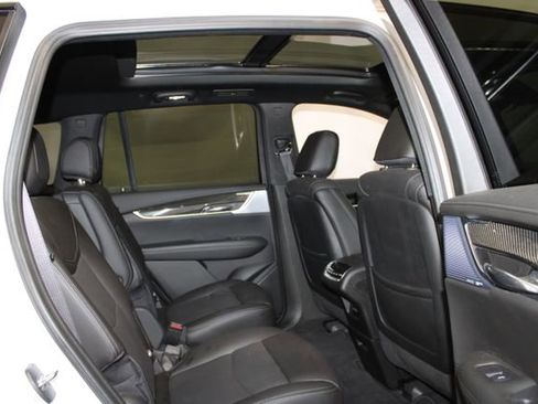 Used 2023 Cadillac XT6 Sport AWD/4WD image 11