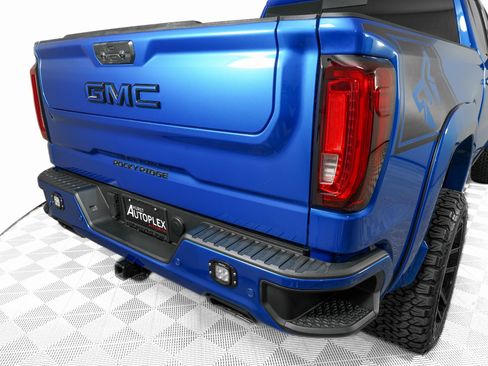 Used 2024 GMC Sierra 1500 AT4 w/ Technology Package image 38