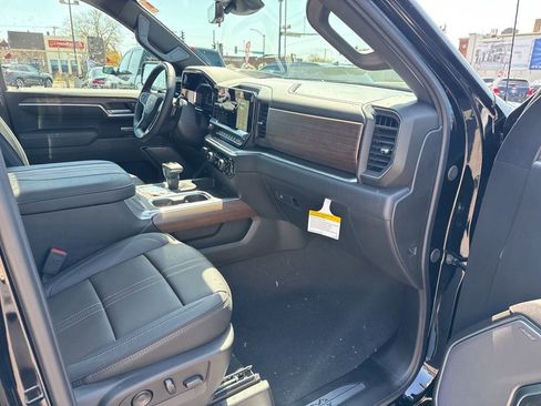 New 2026 Chevrolet Silverado 1500 High Country w/ Midnight Edition AWD/4WD image 35