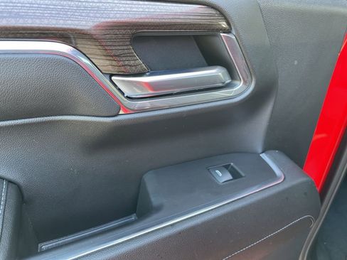 Used 2024 Chevrolet Silverado 1500 LT image 43