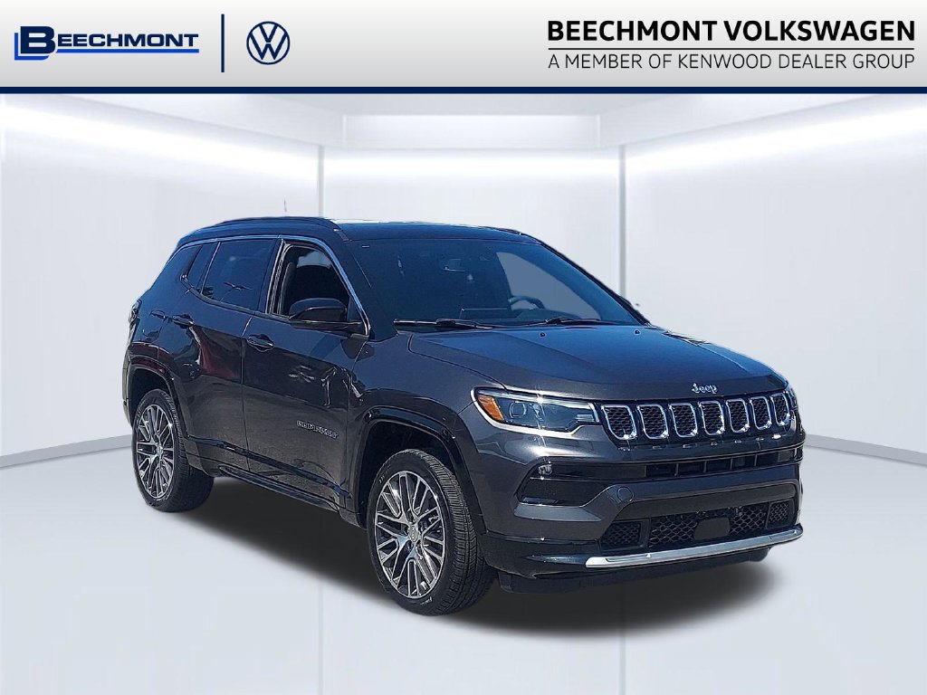 Used 2023 Jeep Compass Limited w/ Elite Group AWD/4WD image 1