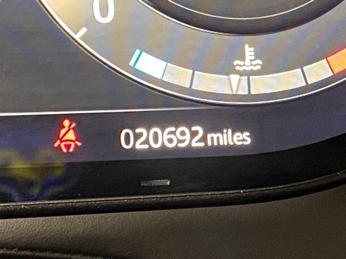 Used 2024 Land Rover Range Rover Sport Dynamic SE image 12