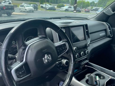 Used 2020 RAM 1500 Big Horn AWD/4WD image 10