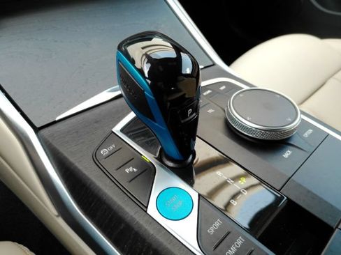 Used 2023 BMW i4 eDrive40 w/ Premium Package RWD image 48
