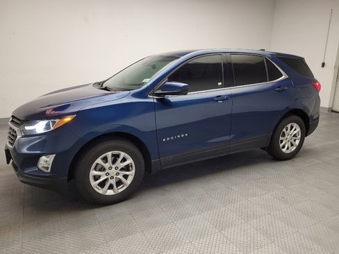 Used 2020 Chevrolet Equinox LT image 2
