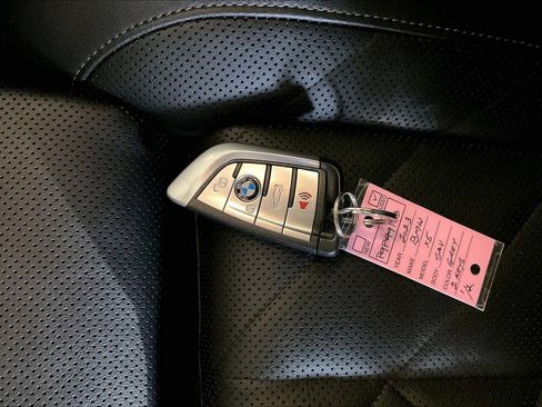 Used 2023 BMW X5 sDrive40i w/ Premium Package image 14