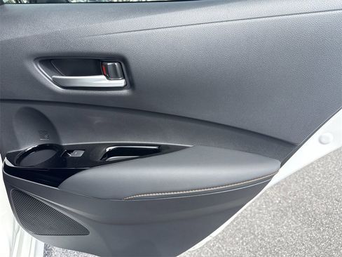 Used 2026 Toyota Corolla SE image 32