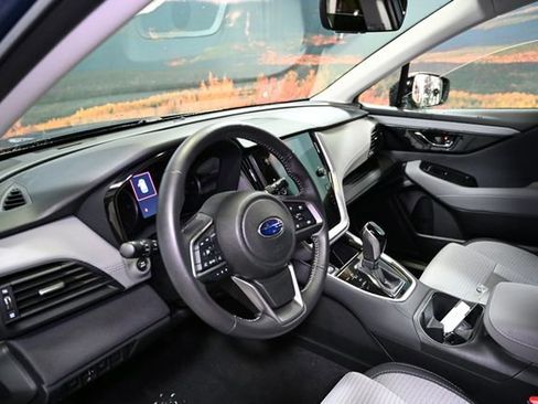 Used 2025 Subaru Outback Premium w/ Popular Package #1A image 21