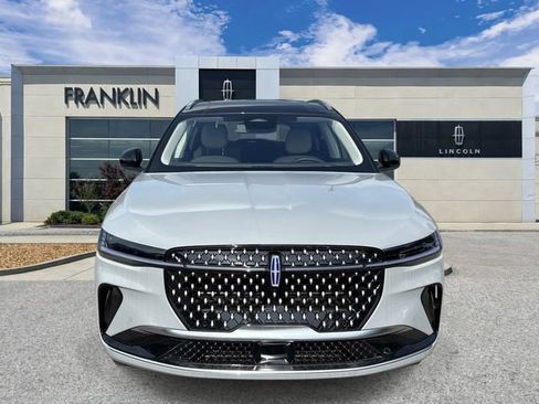 New 2026 Lincoln Nautilus Reserve AWD/4WD image 2