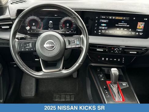 Used 2025 Nissan Kicks SR AWD/4WD image 15