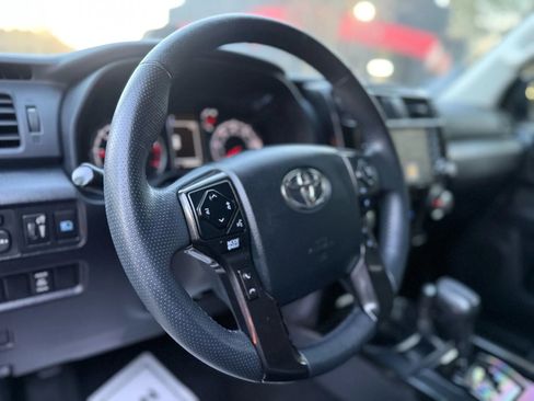 Used 2021 Toyota 4Runner Venture w/ Moonroof Package image 12