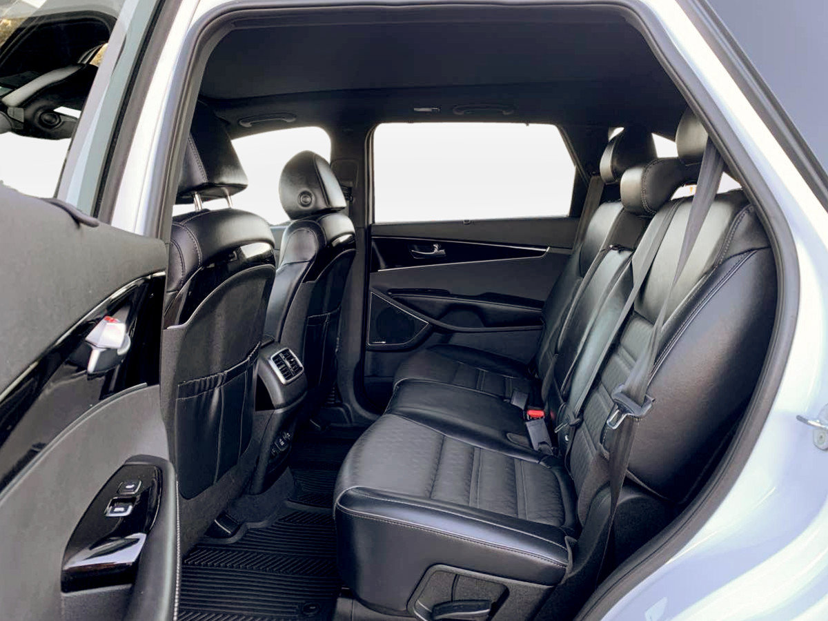 Used 2019 Kia Sorento AWD image 16