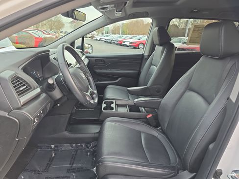 Used 2024 Honda Odyssey EX-L image 16