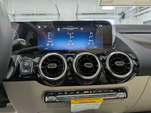 New 2026 Mercedes-Benz GLA 250 4MATIC image 29