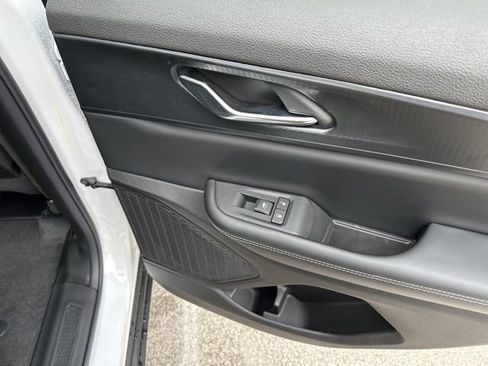 New 2026 Jeep Grand Cherokee Laredo AWD/4WD image 15