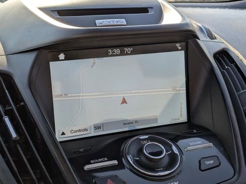 Used 2017 Ford Escape Titanium image 14