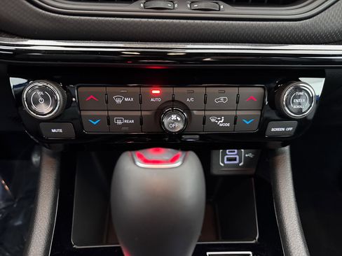 New 2026 Jeep Compass Limited image 20