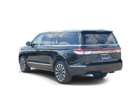 Used 2023 Lincoln Navigator L Reserve AWD/4WD image 4