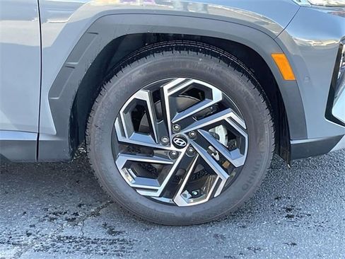 Certified 2025 Hyundai Tucson Limited image 9