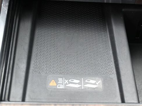 Used 2026 GMC Acadia Denali Ultimate w/ LPO, Floor Liner Package AWD/4WD image 26