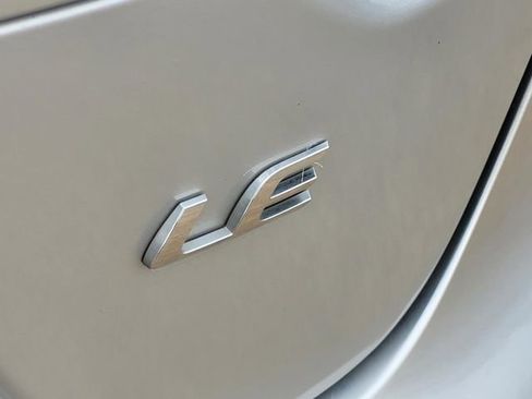 Used 2024 Toyota Corolla LE image 9