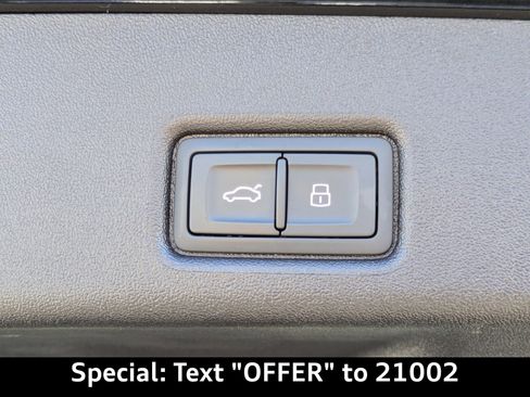 Certified 2025 Audi Q5 Premium w/ Convenience Package image 15