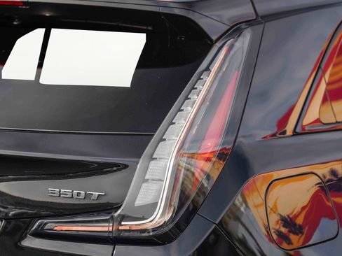 Used 2022 Cadillac XT4 Sport image 10