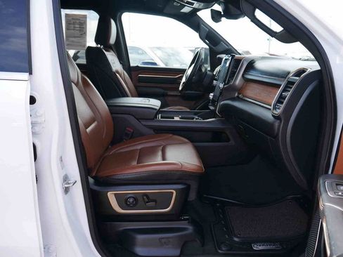 Used 2023 RAM 1500 Limited w/ Body-Colour Bumper Group image 32