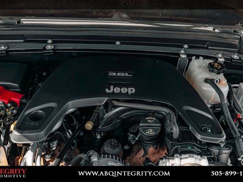 Used 2020 Jeep Gladiator Mojave AWD/4WD image 54