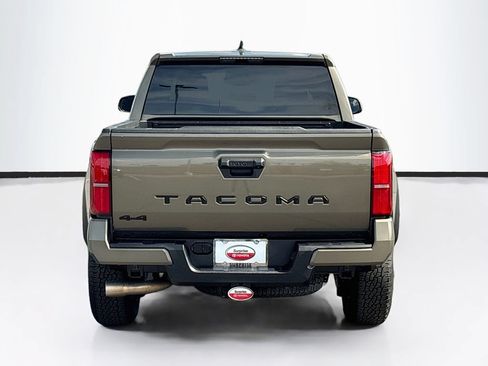 Certified 2026 Toyota Tacoma TRD Off-Road AWD/4WD image 6