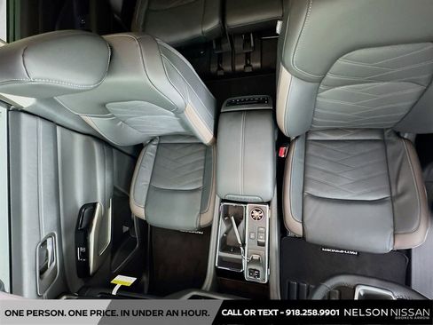 New 2025 Nissan Pathfinder Platinum w/ Cargo Package image 23