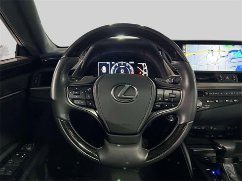 Certified 2021 Lexus ES 250 w/ Premium Package image 18
