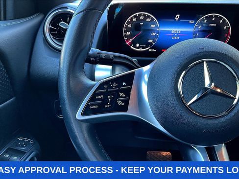 Used 2025 Mercedes-Benz GLB 250 image 14