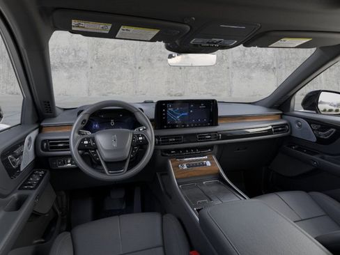 New 2025 Lincoln Aviator Reserve w/ Equipment Group 201A image 9