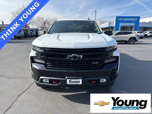 Used 2020 Chevrolet Silverado 1500 LT Trail Boss image 2