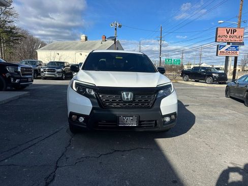 Used 2020 Honda Passport Sport image 2