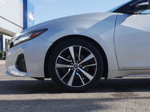 Used 2021 Nissan Maxima 3.5 SV w/ Floor Mat Group FWD image 13