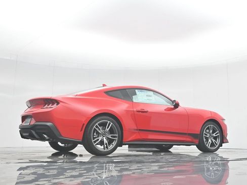 Used 2024 Ford Mustang Coupe RWD image 44