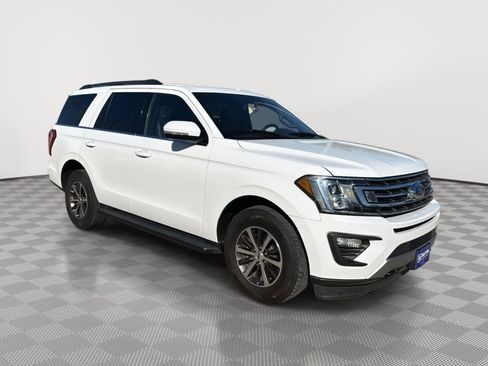 Used 2019 Ford Expedition XLT w/ Equipment Group 201A image 7