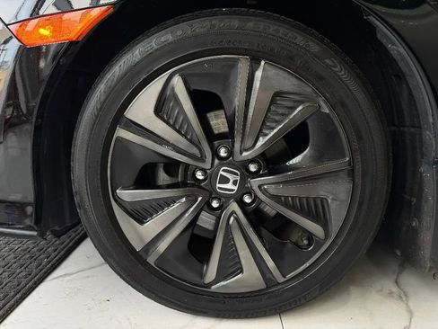Used 2019 Honda Civic EX image 7