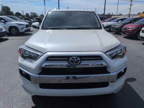 Certified 2022 Toyota 4Runner Limited AWD/4WD image 8