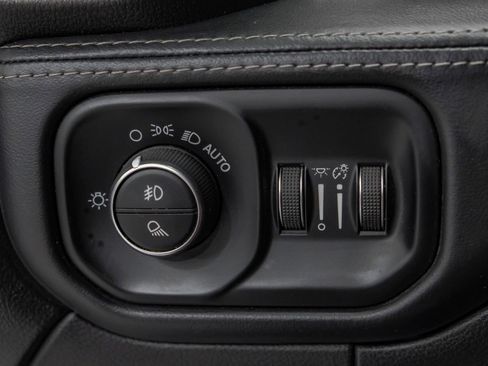 Used 2022 RAM 2500 Limited image 29