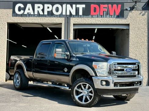 Used 2013 Ford F250 Lariat w/ Lariat Ultimate Pkg image 2