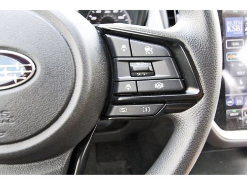 Certified 2025 Subaru Crosstrek 2.5i Premium AWD/4WD image 16