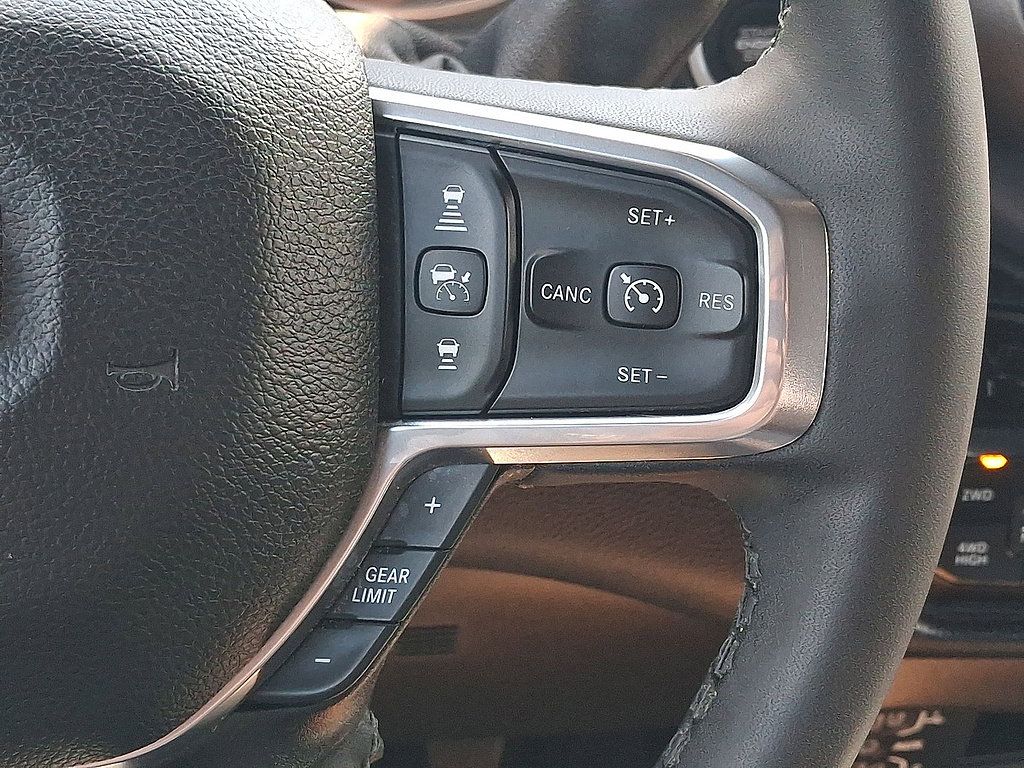 Used 2026 RAM 2500 Laramie AWD/4WD image 18