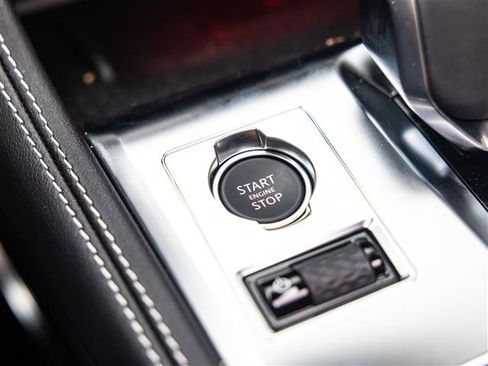 New 2025 Jaguar F-PACE R-Dynamic S AWD/4WD image 32